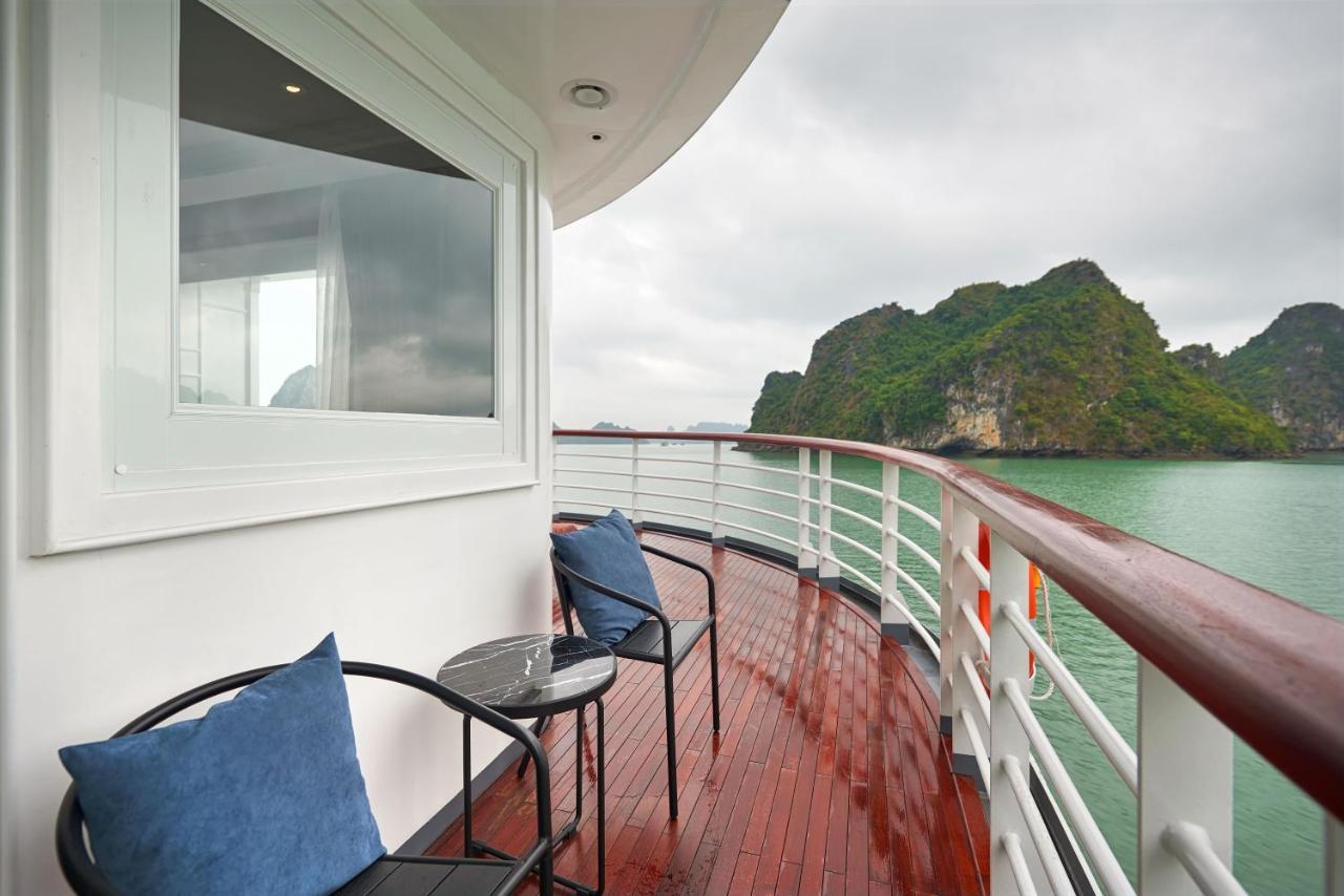 Paradise Grand Cruise - Lan Ha Bay Ha Long Bagian luar foto