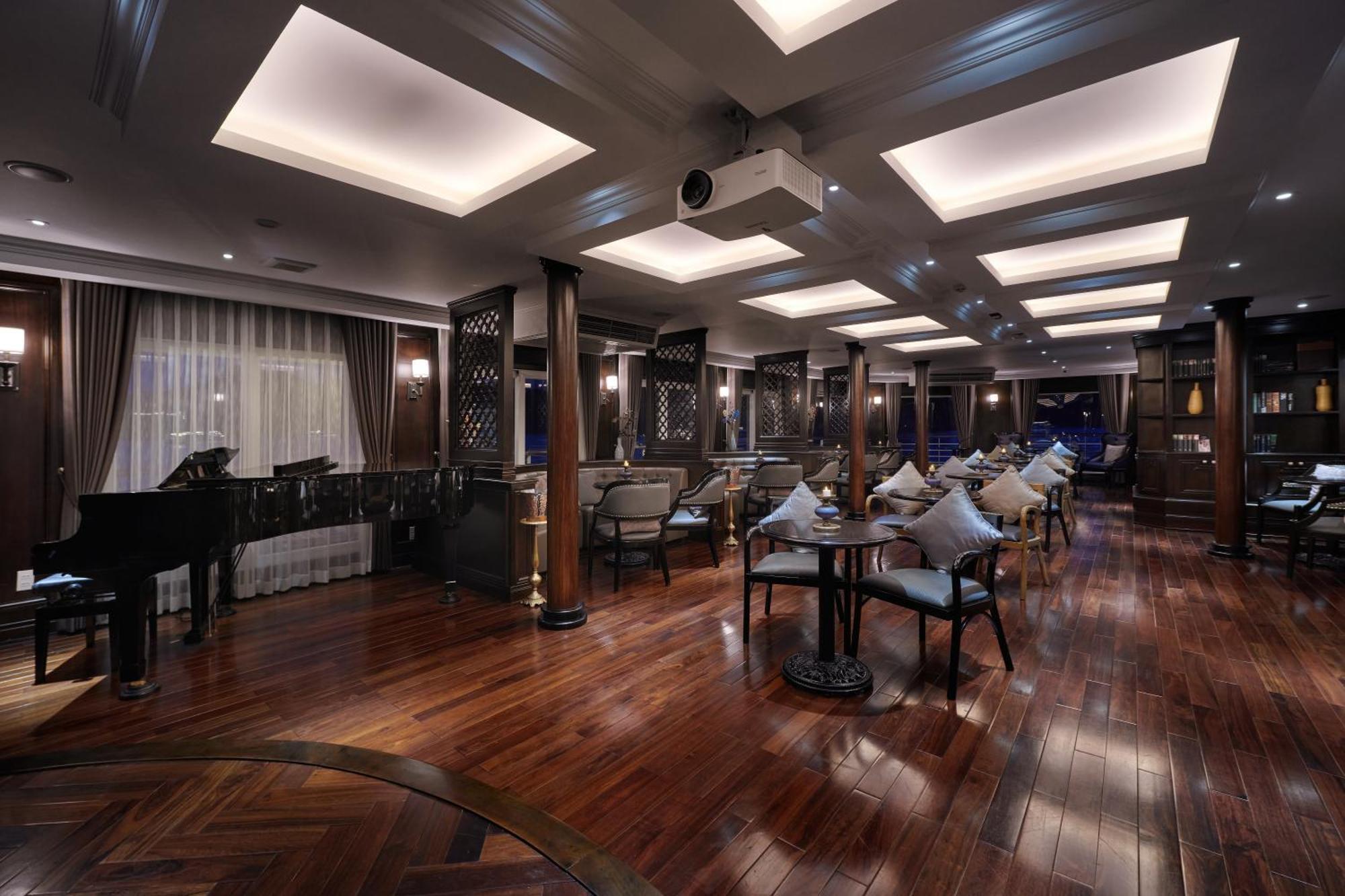 Paradise Grand Cruise - Lan Ha Bay Ha Long Bagian luar foto