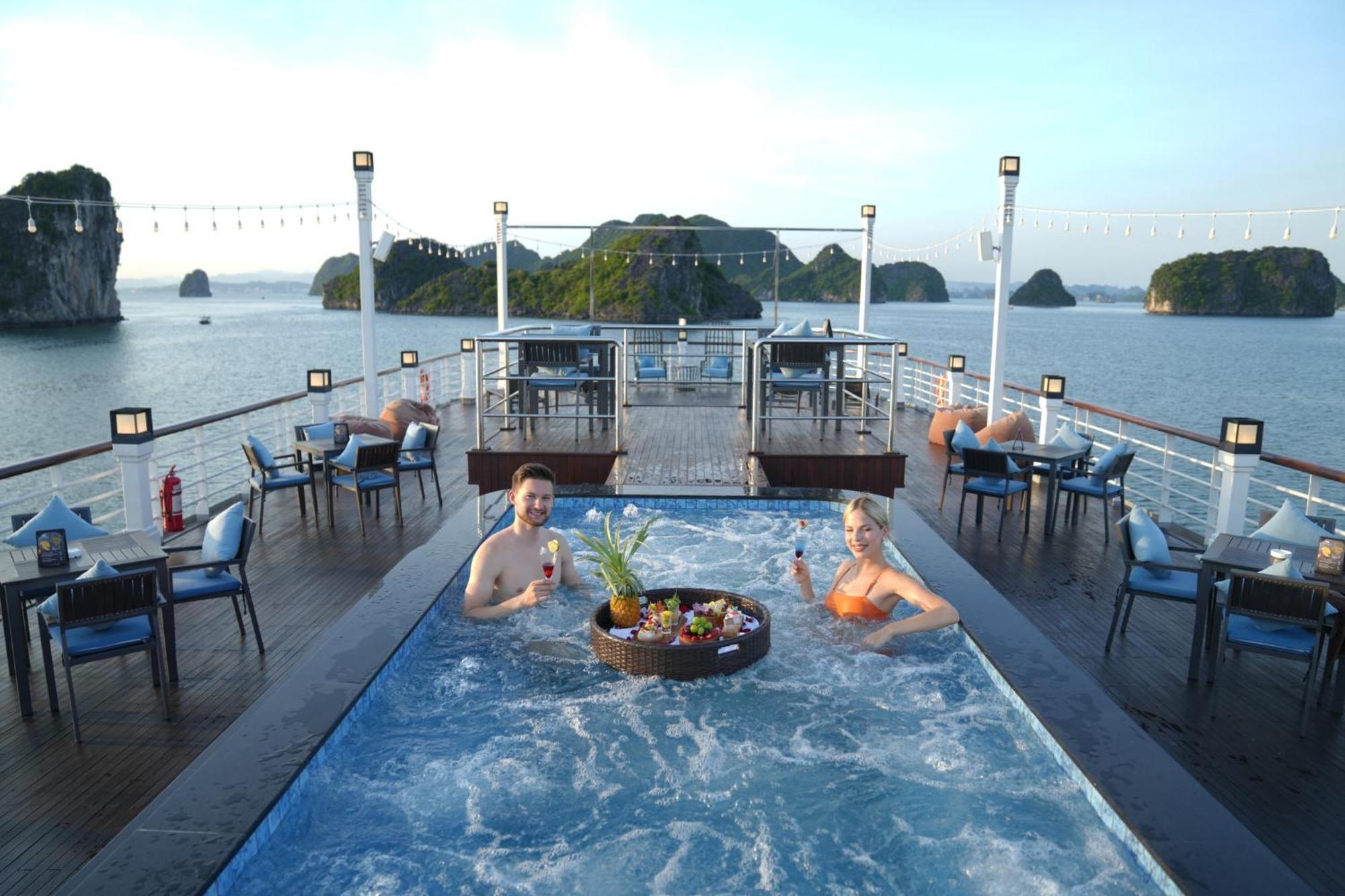 Paradise Grand Cruise - Lan Ha Bay Ha Long Bagian luar foto