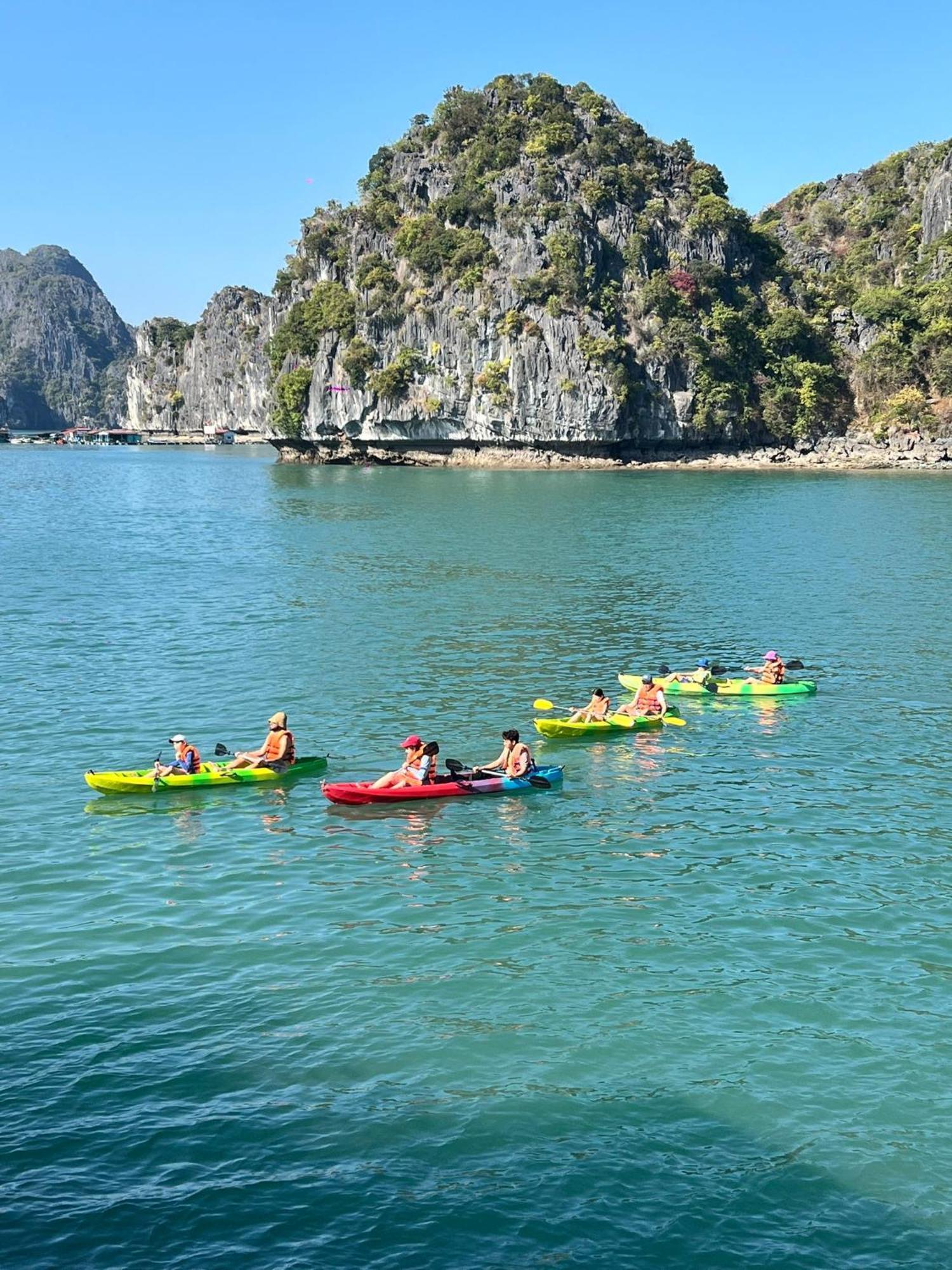 Paradise Grand Cruise - Lan Ha Bay Ha Long Bagian luar foto